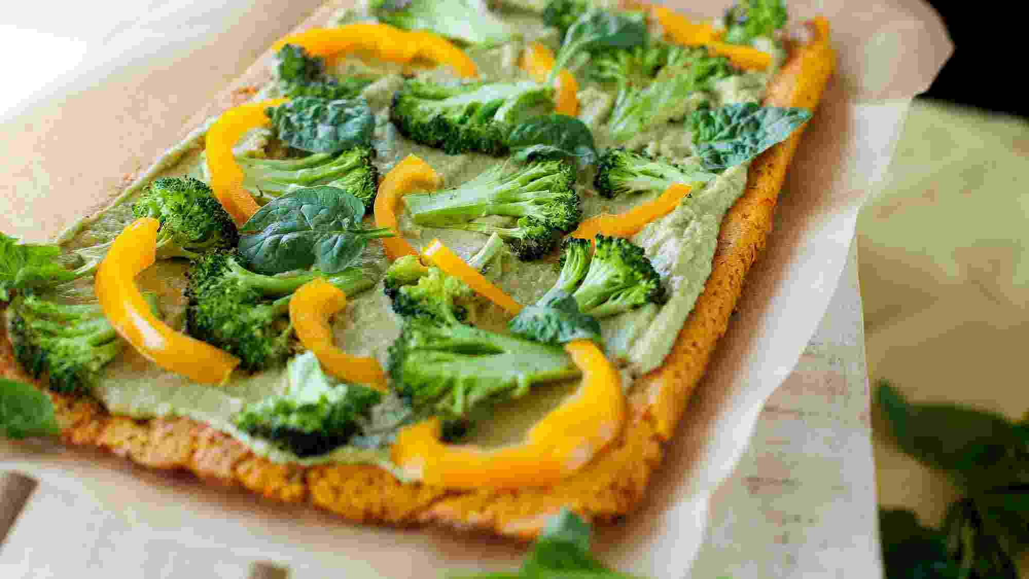Pizza de zanahoria con vegetales